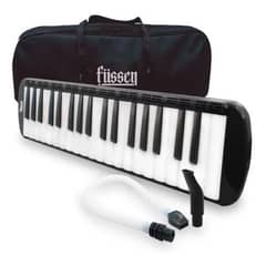FUSSEN - Melodica 37 Negra 08765