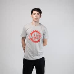 MARVEL - Polera Hombre Asombroso Gris