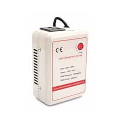 TECNOLAB - Convertidor de Voltaje Para Aparatos Eléctricos 2000W