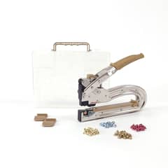 AMERICAN CRAFTS - Big Bite KIT Dorada Estuche y Ojales