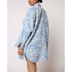 MOMCHIC - Tapado Abotonado lino Estampado Zebra Celeste