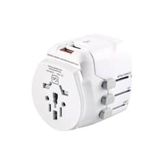 GO TRAVEL - ADAPTADOR ENCHUFE UNIVERSAL CON TIERRA TRES CLAVIJAS + 2 USB