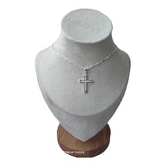 GENERICO - Cadena con colgante cruz circones de plata 925