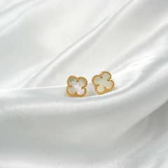 ELLA JOYAS - Aros Trébol Nacar Oro 18k