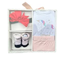 KIVARA - Set Bebe Ajuar Recien Nacido 4 Piezas En Caja Regalo Niña