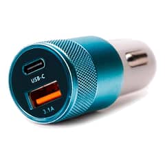 DM - CARGADOR AUTO 31A CON USB C IRM