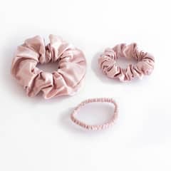 MARINA COLORINA - Set 3 Scrunchies Collet Rosado de Seda 22 momme