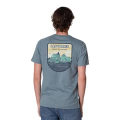 LENGA - Polera Hombre Uv+pro Algodón Orgánico Las Torres Cuernos Lenga®