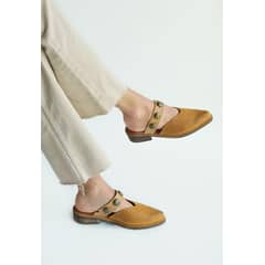 GIANI DAFIRENZE - Babucha Mujer De Cuero Pibi Camel C46