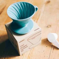 HARIO - Cafetera V60 02 Cerámica Azul - Dripper para Café de Especialidad