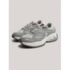TOMMY HILFIGER - Zapatillas De Cuero Trendy Retro Runner Gris