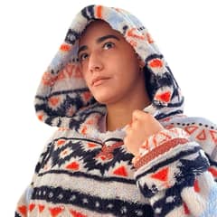 UNICO DISEÑO - Polerón Estampado Corderito polar con gorro invierno Oversize