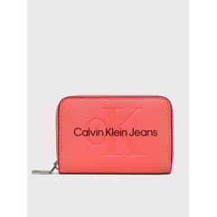 CALVIN KLEIN - Billetera Sculpted Rosa