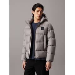 CALVIN KLEIN - Parka con Gorro Quilt Puffer Gris