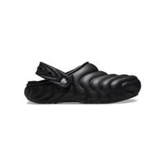 CROCS - Zueco Hombre Lined Overpuff Negro