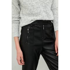 IO - Pantalon Negro Mujer