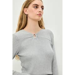 IO - Polera Manga Larga Gris Mujer