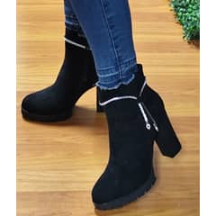 SNOOPY - Botin para Dama en Gamuza Taco Alto M460