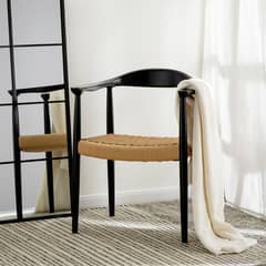 BASEMENT HOME - Silla Comedor Fuji con Patas de Madera