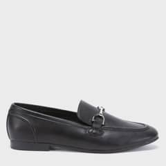 BASEMENT - Mocasín Mujer Negro con Hebilla