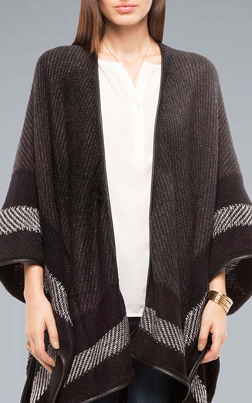 Poncho University Club - Falabella Nórdicos - Capas y Sweaters Poncho University Club - Falabella Nórdicos - Capas y Sweaters