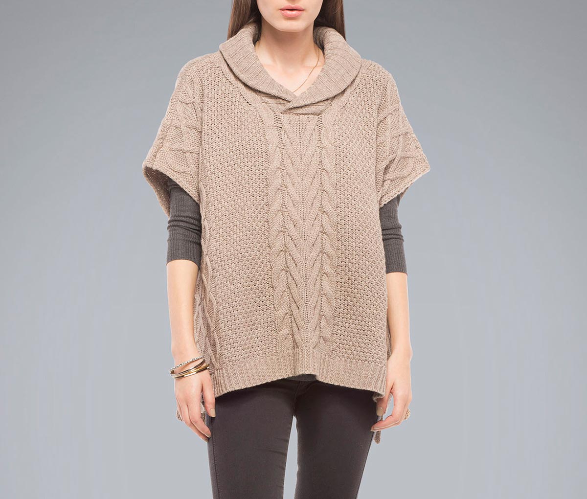 Poncho Elle - Falabella Nórdicos - Capas y Sweaters Poncho Elle - Falabella Nórdicos - Capas y Sweaters